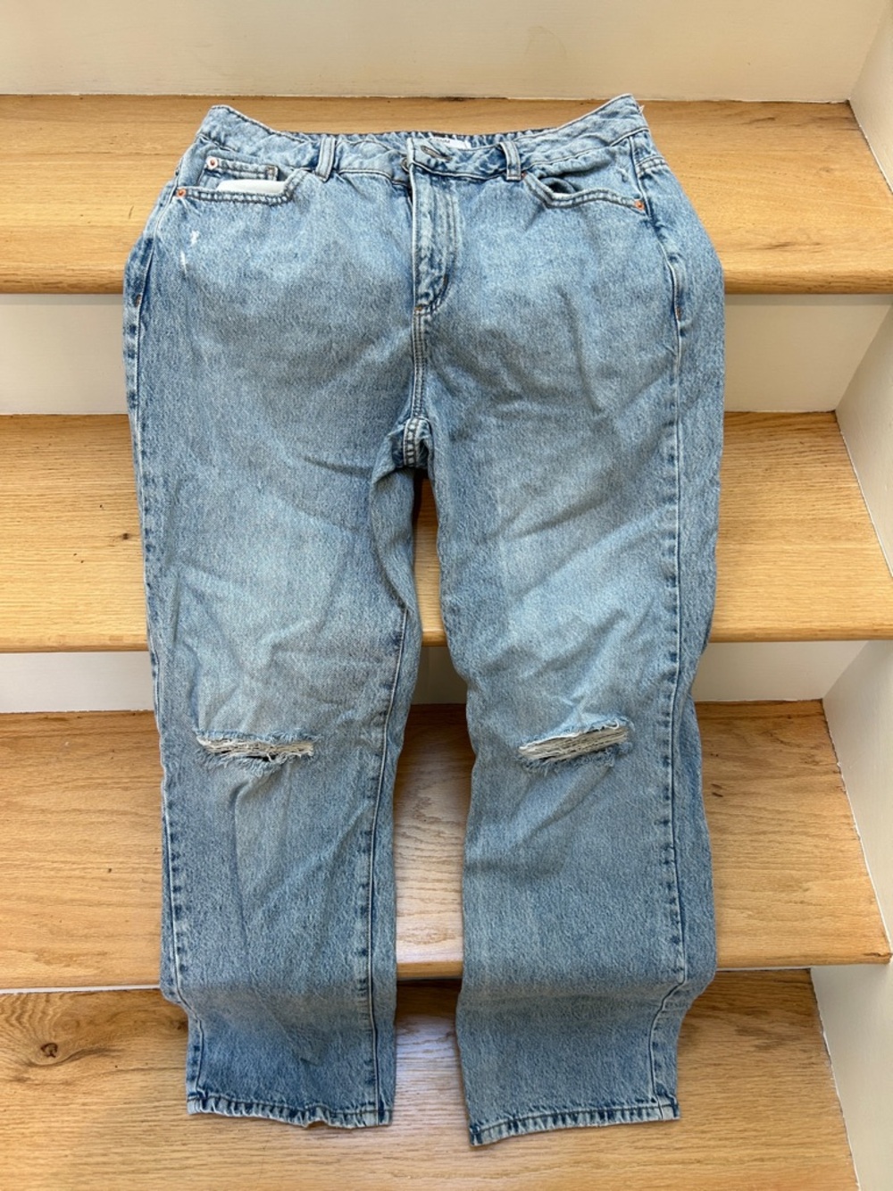 Garage Light Wash Boyfriend Jeans with Knee Rips